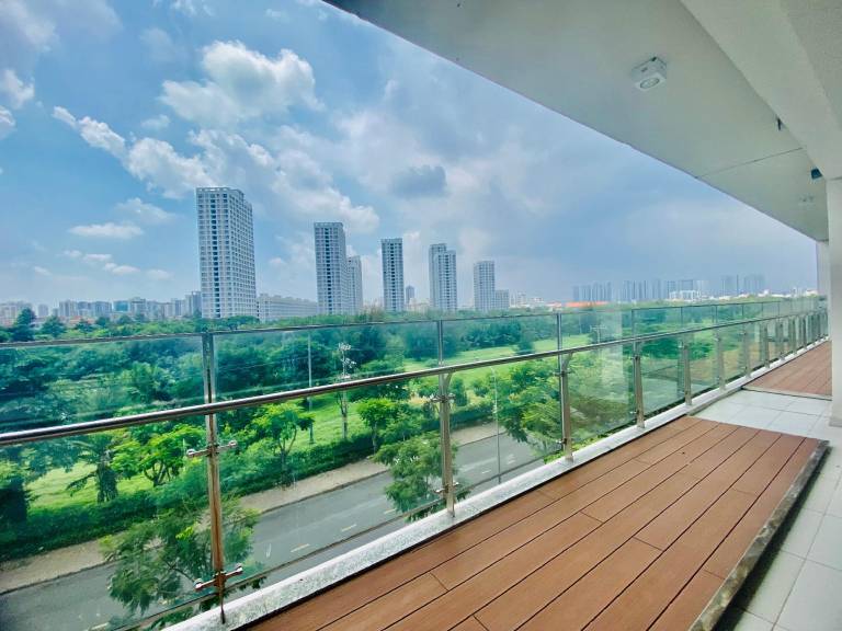 Apartment with terrace, yard & BBQ | Perfect for remote work — photo 3