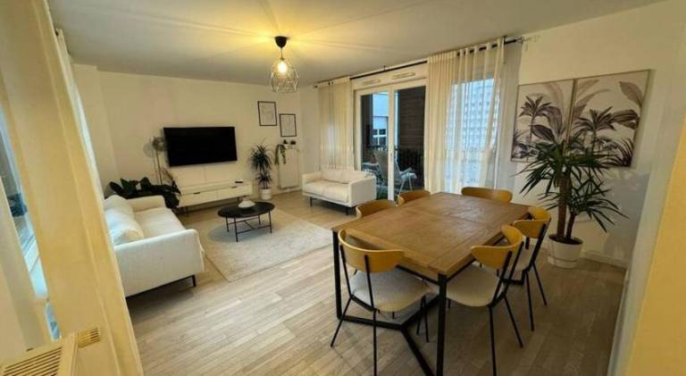 Apartment with 2 rooms for 4 persons in Gennevilliers