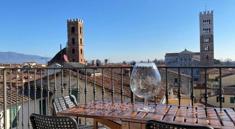 Nice holiday apartment | Near Lucca Cathedral | Pets are welcome — photo 2