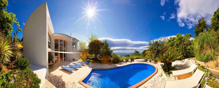 Villa with garden, BBQ & private pool — photo 5