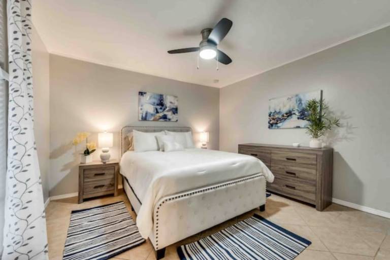 Family-friendly beautiful condo with garden & pool | Pet-friendly — photo 2