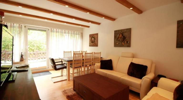 Rental apartment with garden, pool & terrace — photo 2