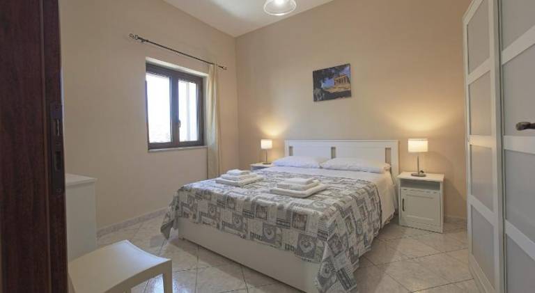 Rental apartment with 2 rooms for 7 persons in Agrigento