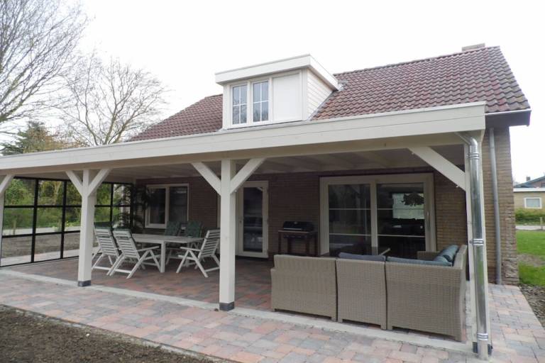 House with patio | Pets are welcome — photo 5