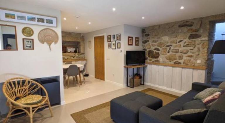 Villa with private pool, patio & barbecue | Perfect for remote work | Dogs allowed — photo 4