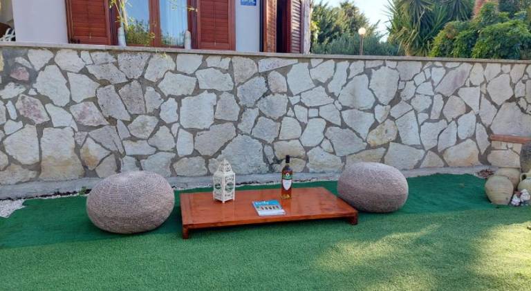 Vacation home with pool | Pet-friendly — photo 2