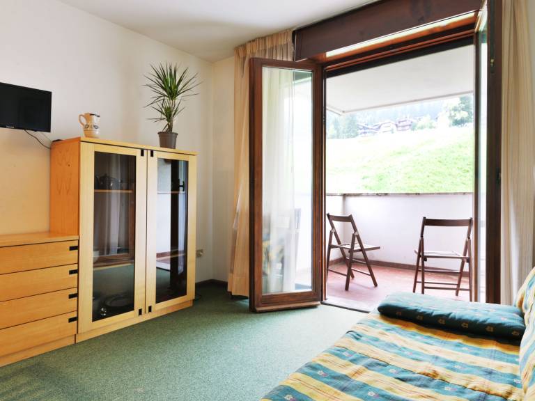 Family-oriented pleasant holiday apartment | Mountain view | Pet-friendly — photo 3