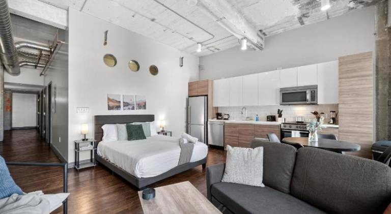 Nice holiday apartment with pool | Next to Pioneer Park | Pets allowed — photo 2