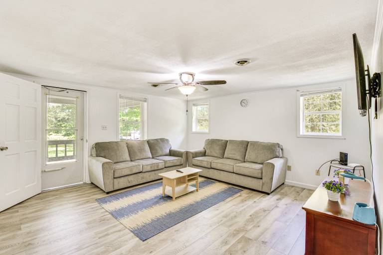 Seneca Vacation Rental w/ Grill Near Lake Hartwell — photo 4