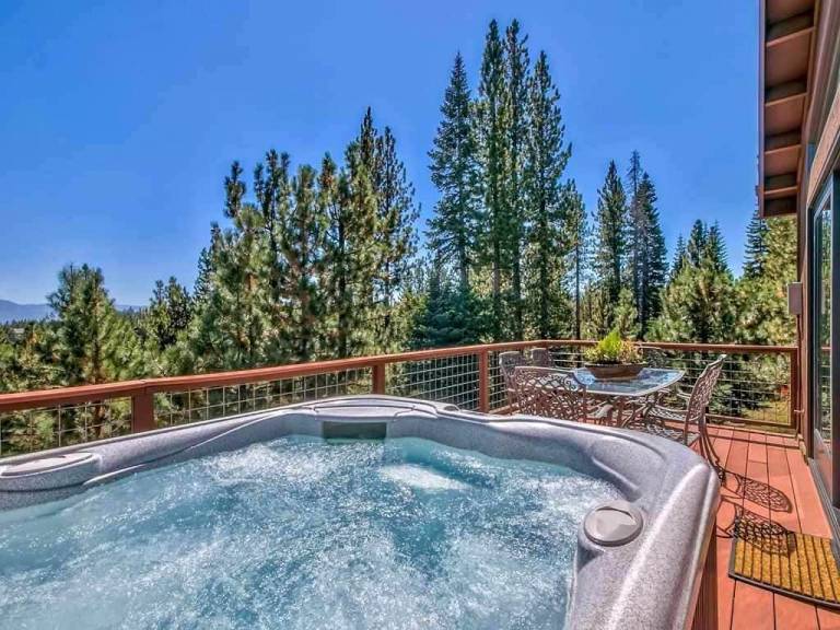 House  Truckee