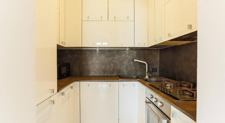 Fully equipped apartment with jacuzzi & terrace | Close to Milano Centrale railway station | Dogs allowed — photo 5