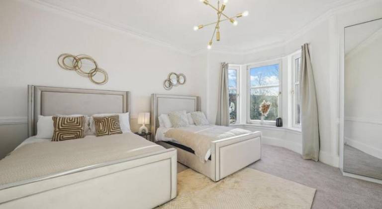 Pleasant house | Pets are welcome in Glasgow
