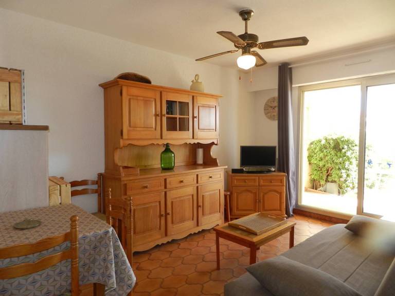 Holiday apartment with 1 room for 4 persons — photo 5