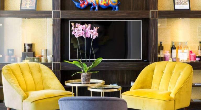 Best Western Hotel Journel Saint-Laurent-du-Var in Cagnes-sur-Mer