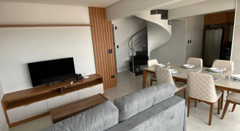 Serviced apartment with patio, barbecue & pool — photo 2