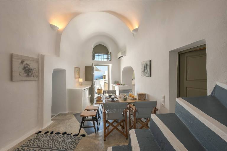 Family-oriented vacation home with private pool & hot tub | Pets allowed — photo 3