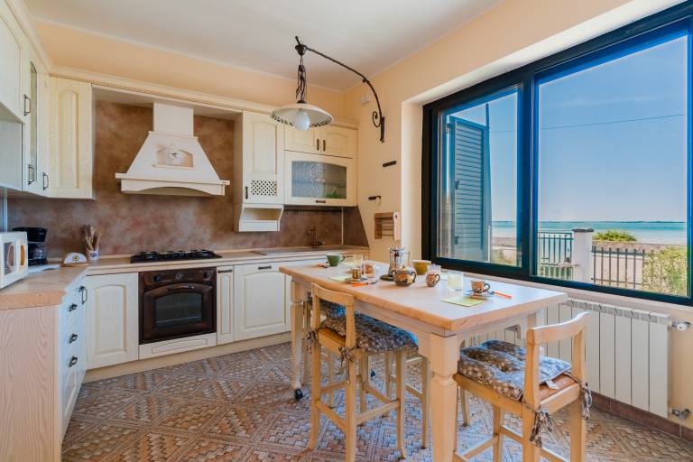 Seafront Villa Ariel — photo 5