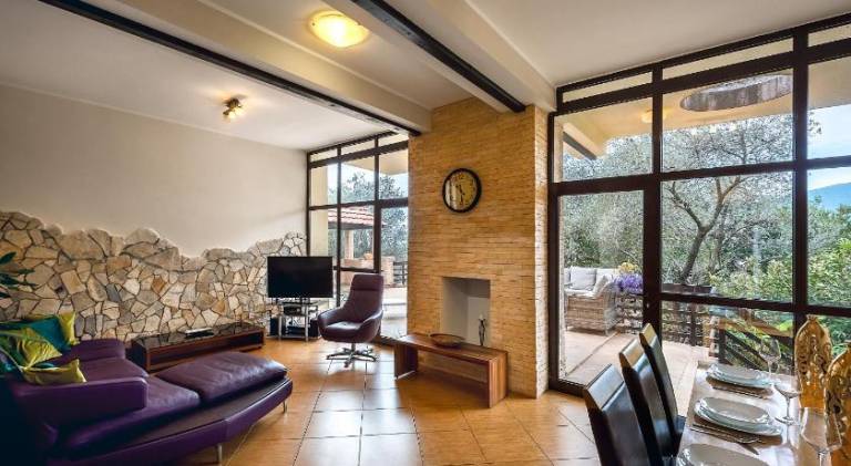 Villa with 4 rooms for 10 persons — photo 2