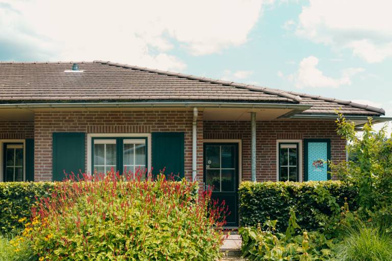 Holiday park with garden, pool & patio in Garderen