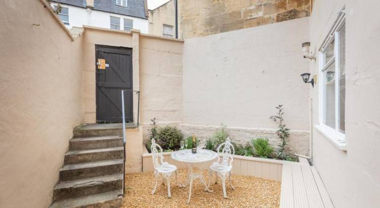 Rental apartment | Near Roman Baths | Suitable for remote work | Dogs allowed — photo 5