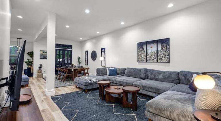 Ample vacation home | Pets allowed — photo 3