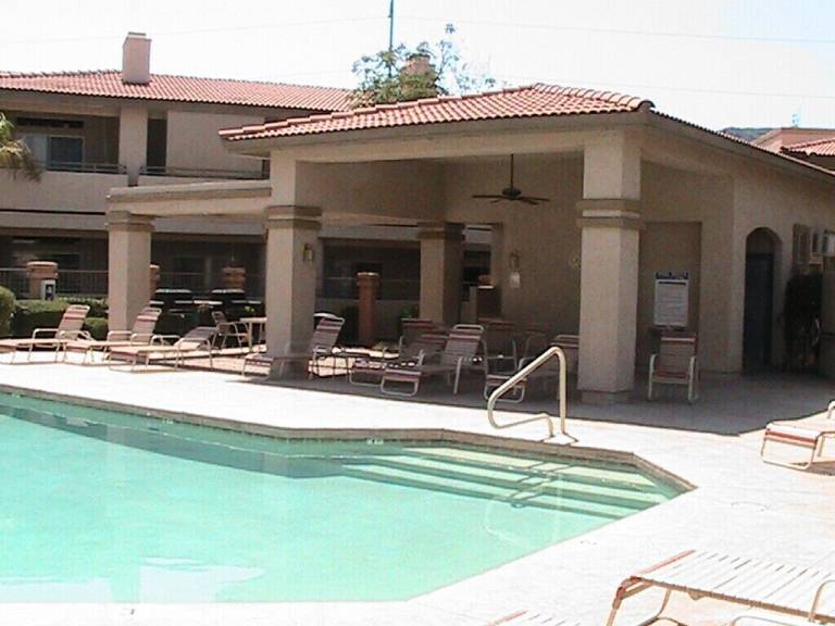 Condo  Moonridge Estates Mountainside
