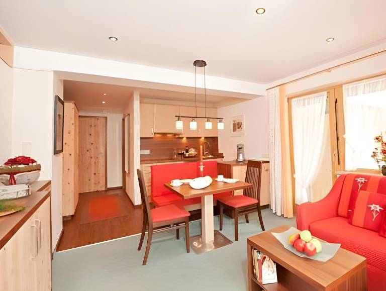 Rental apartment with sauna, yard & barbeque — photo 3