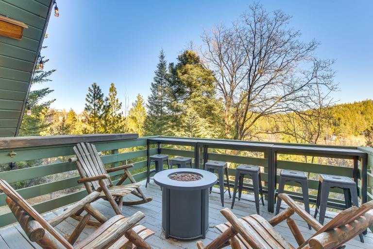 Family-Friendly Lake Arrowhead Cabin w/ Game Room! in Lake Arrowhead, CA