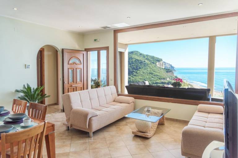 Villa 'Belle Plaza' with Sea View, Wi-Fi and Air Conditioning in Corfu