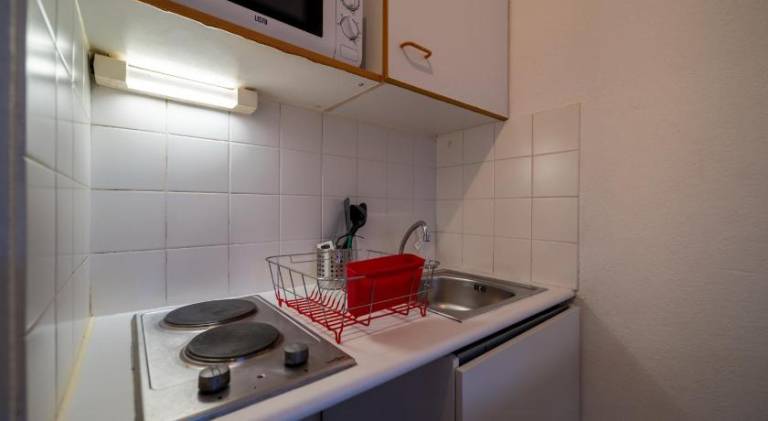 Appartement tout equipe wifi a 6 min St Charles — photo 5