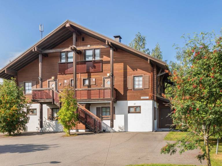 Vacation home with patio & sauna | Nature view in Kuopio