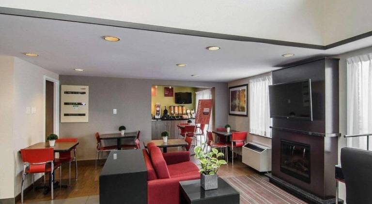 Comfort Inn — photo 2