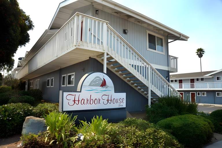 Harbor House Inn Morro Bay in Morro Bay, CA