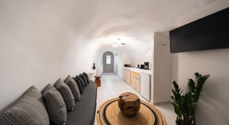 House with hot tub & terrace — photo 3