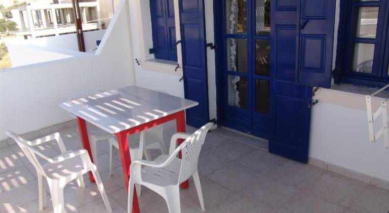 Holiday apartment with yard, barbeque & terrace — photo 5