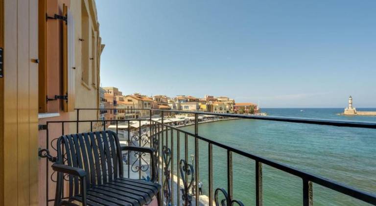 Rental apartment with 2 rooms for 4 persons in Chania