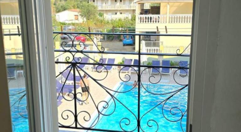 Serviced apartment with pool, yard & terrace | Suitable for remote work — photo 5