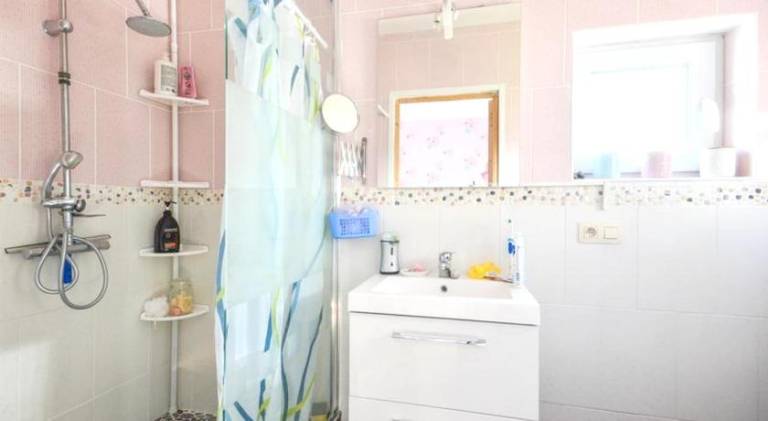 Charming vacation home | Pets allowed — photo 2