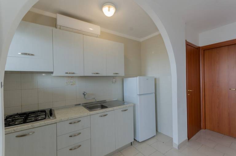 Apartment with BBQ & patio | Sea view — photo 4