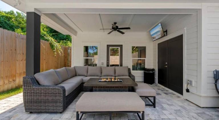 Elevation 30B - Prvt Pool Luxe Home, Fire Pit, Pets OK, 5 Min Wk 2 Beach — photo 4