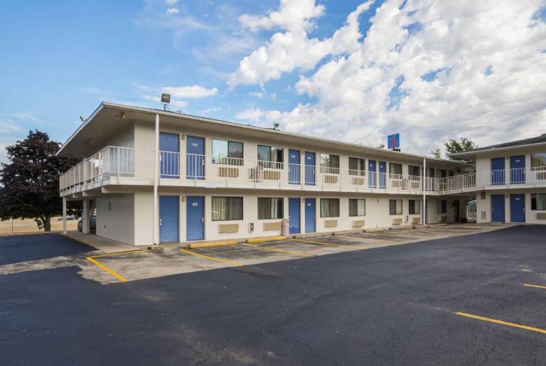 Motel 6 Rochester, MN in Rochester, MN
