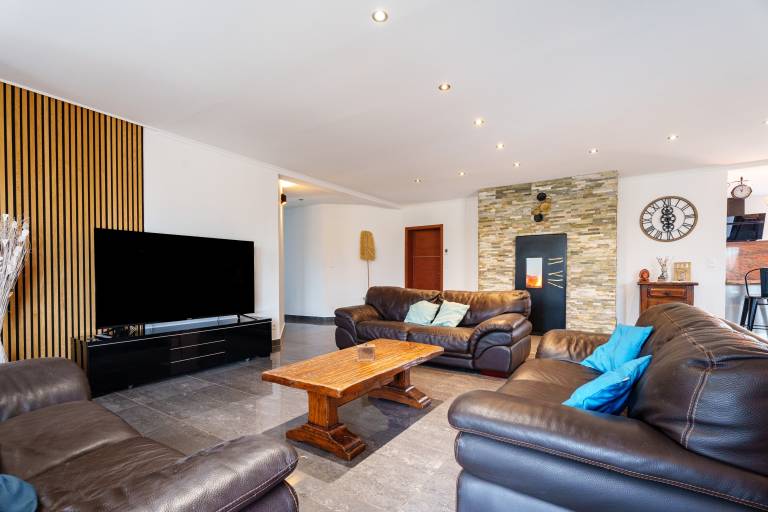House with heated pool, fast internet & barbecue | Dogs allowed — photo 5