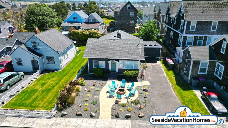 House with hot tub | City view — photo 2