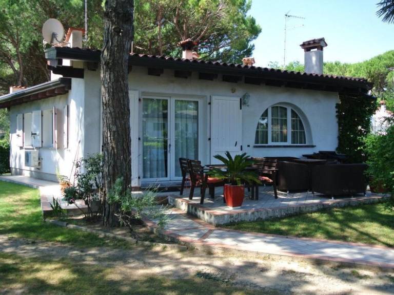Vacation home with 2 rooms for 6 persons in Udine