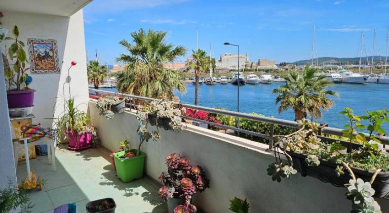 Holiday apartment with terrace in Sète