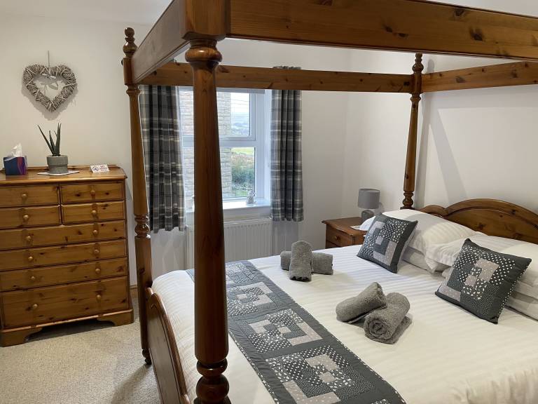 Cottage Countersett