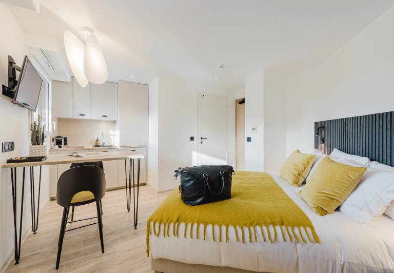 Beautiful aparthotel | City view | Good for workation | Pet-friendly — photo 4