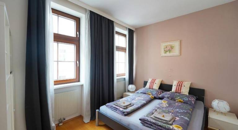 Apartment with 2 rooms for 6 persons in Vienna