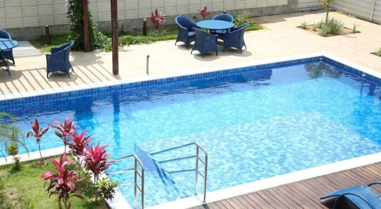 Vacation home with pool | Pet-friendly — photo 5