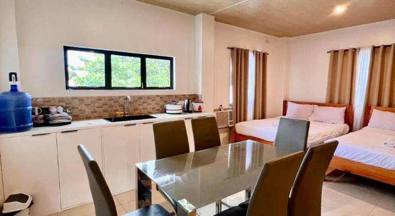 Cozy Family Studio - Ronaldos Inn Twinex Suite — photo 2